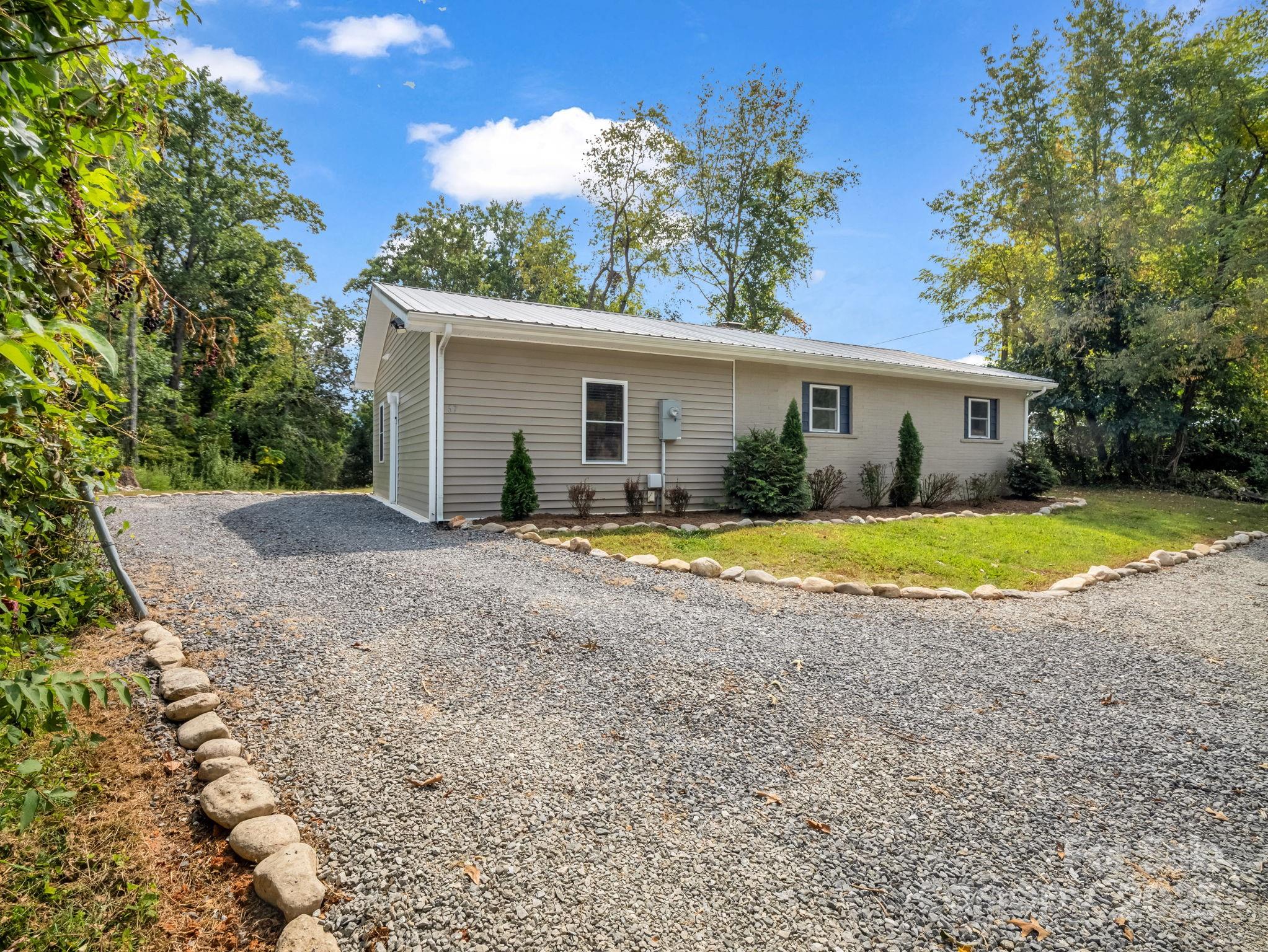 67 Robinson Avenue Asheville NC 28803