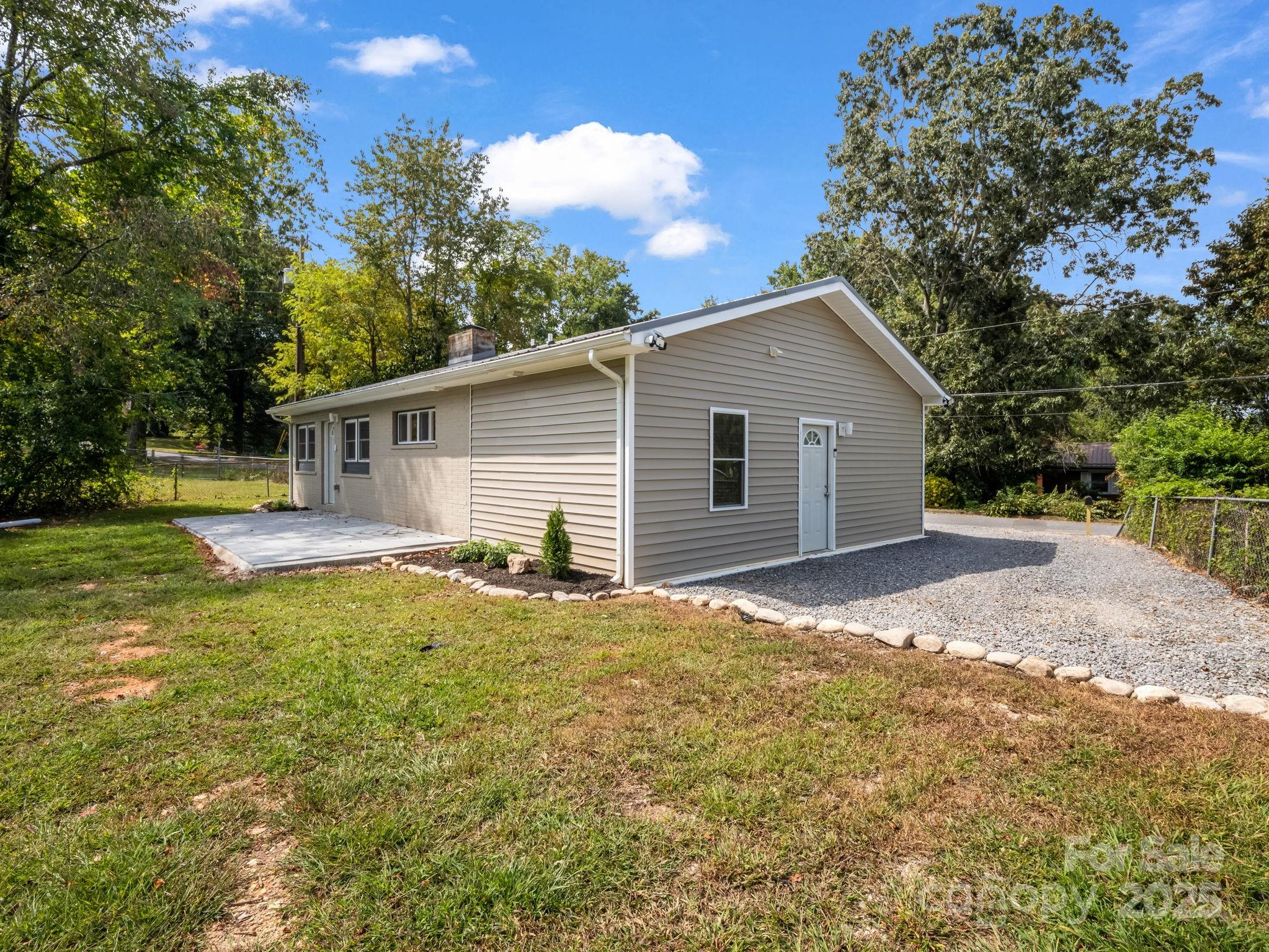 67 Robinson Avenue Asheville NC 28803