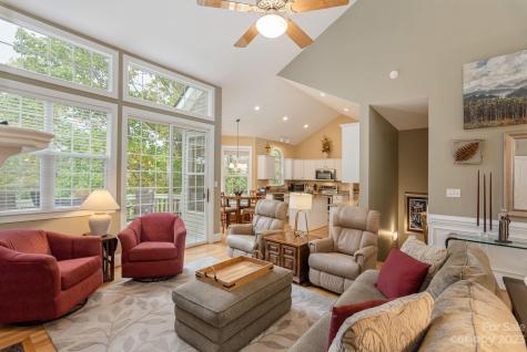 103 Trumpet Lane Asheville NC 28803