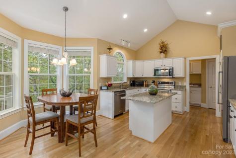 103 Trumpet Lane Asheville NC 28803