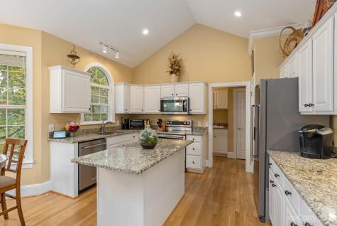 103 Trumpet Lane Asheville NC 28803