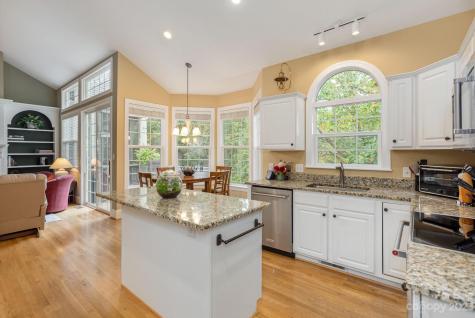 103 Trumpet Lane Asheville NC 28803