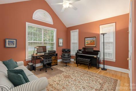 103 Trumpet Lane Asheville NC 28803