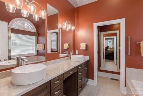 103 Trumpet Lane Asheville NC 28803