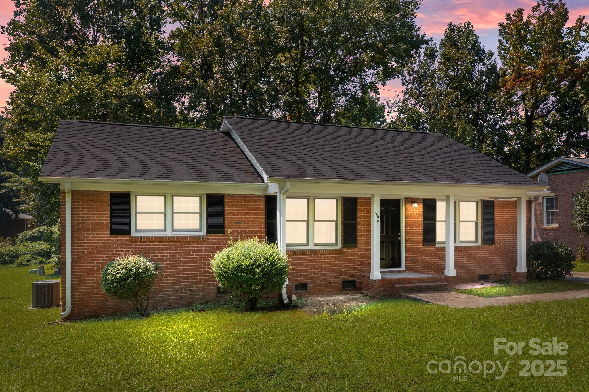509 Scottsbrook Drive Charlotte NC 28213