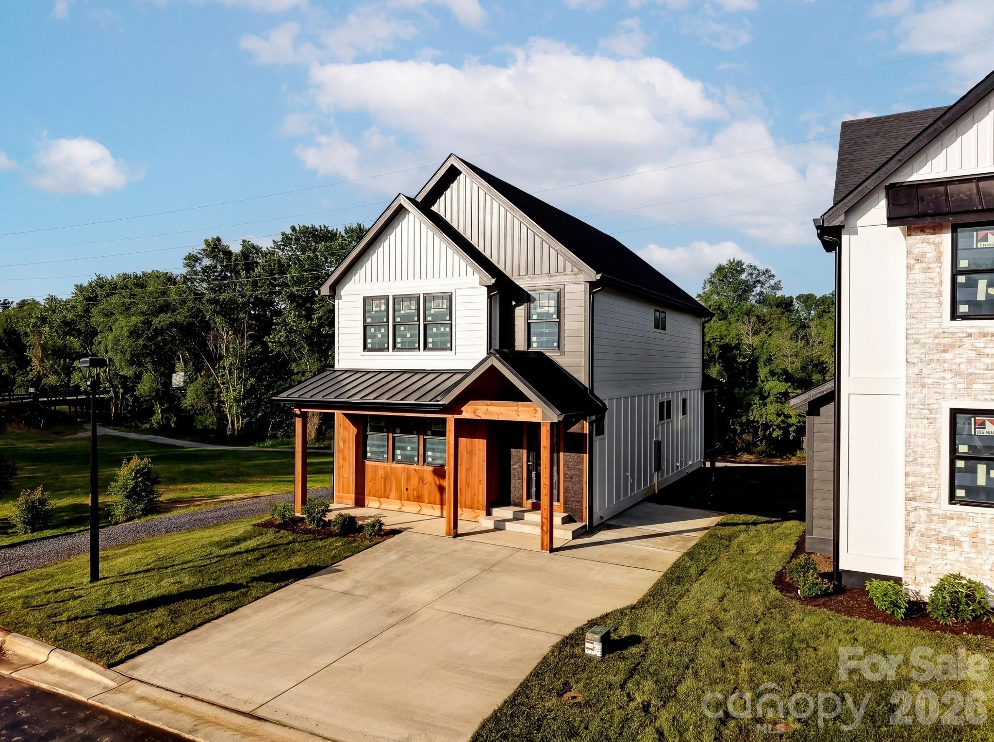 18 S Martha Kate Drive Hendersonville NC 28792