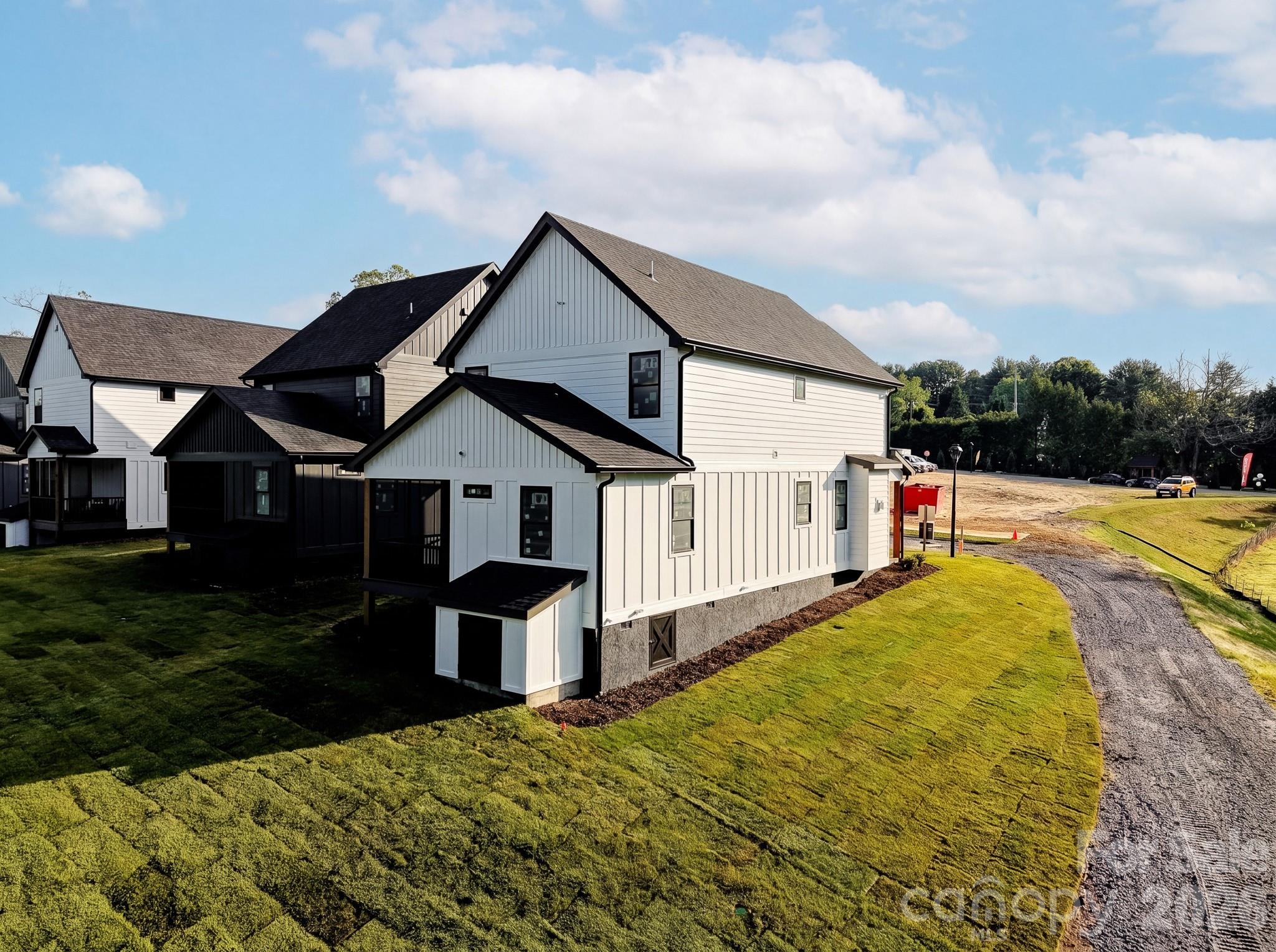 18 S Martha Kate Drive Hendersonville NC 28792