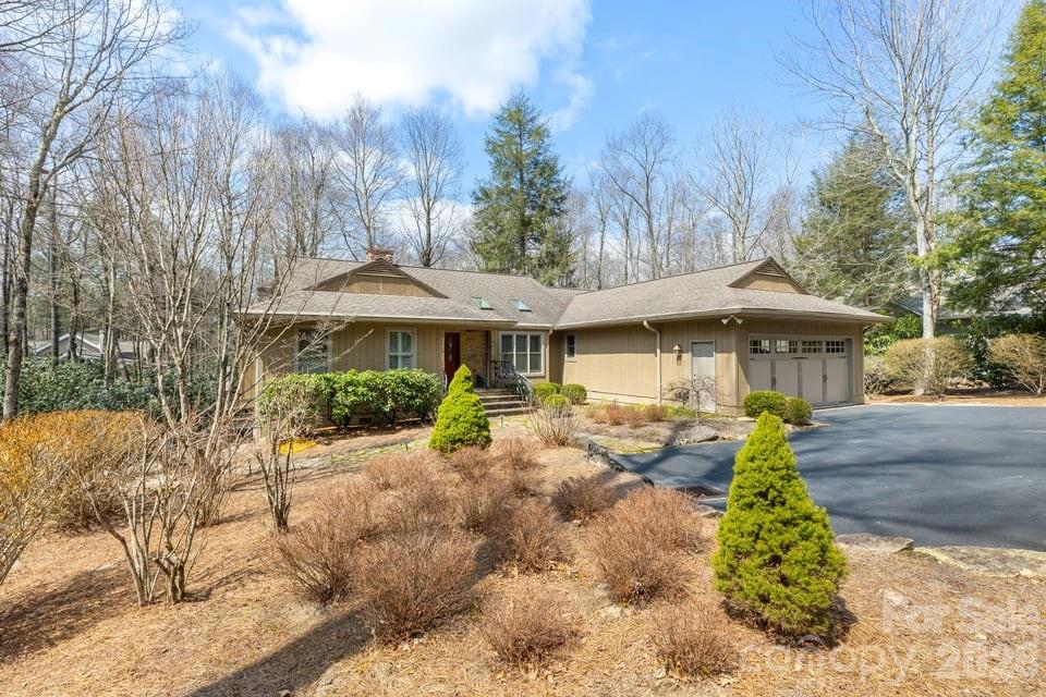 174 Garnet Rock Trail Highlands NC 28741