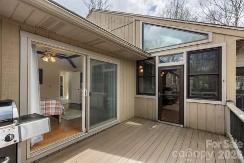174 Garnet Rock Trail Highlands NC 28741