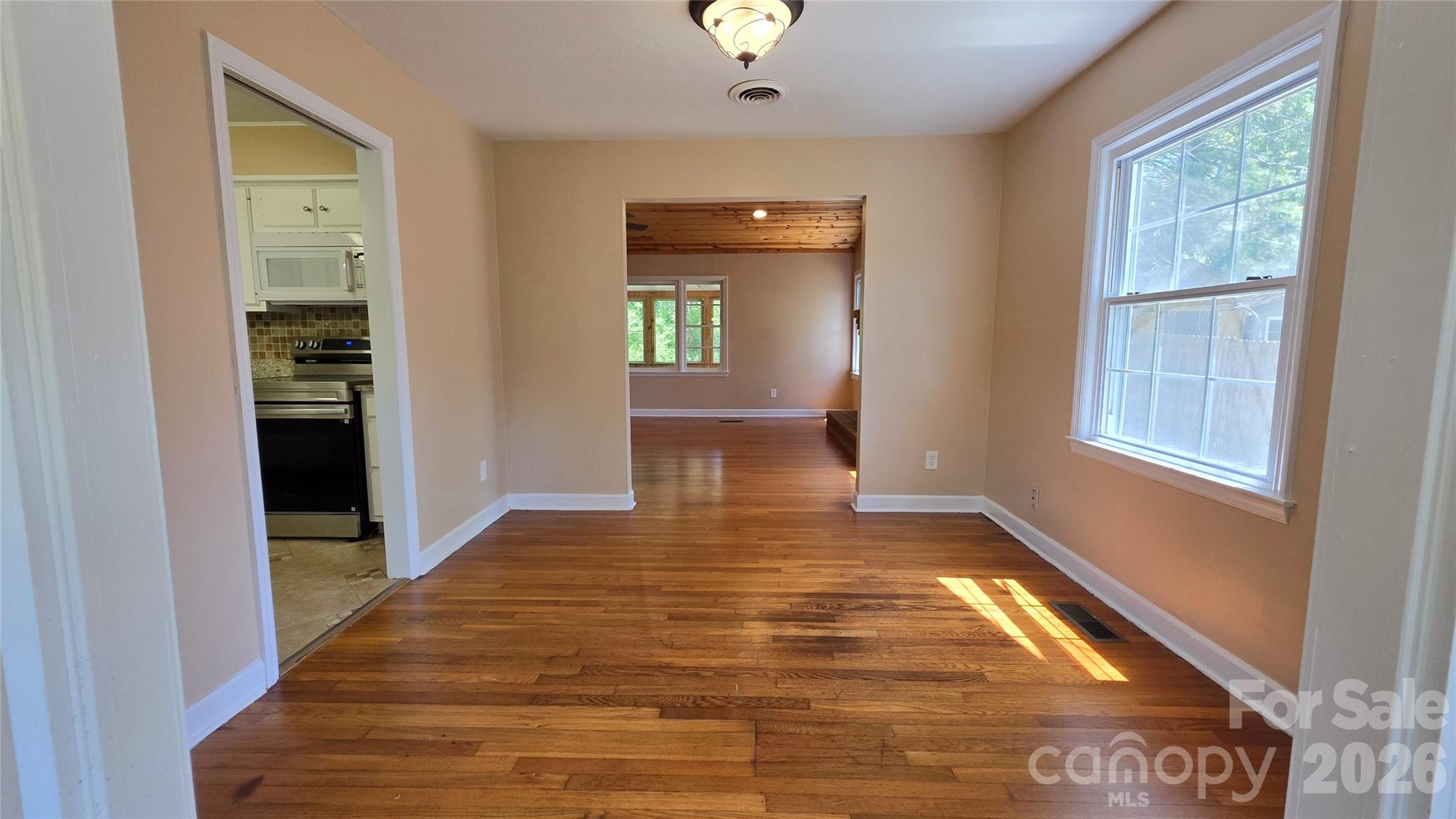 1627 Greenville Highway Hendersonville NC 28792