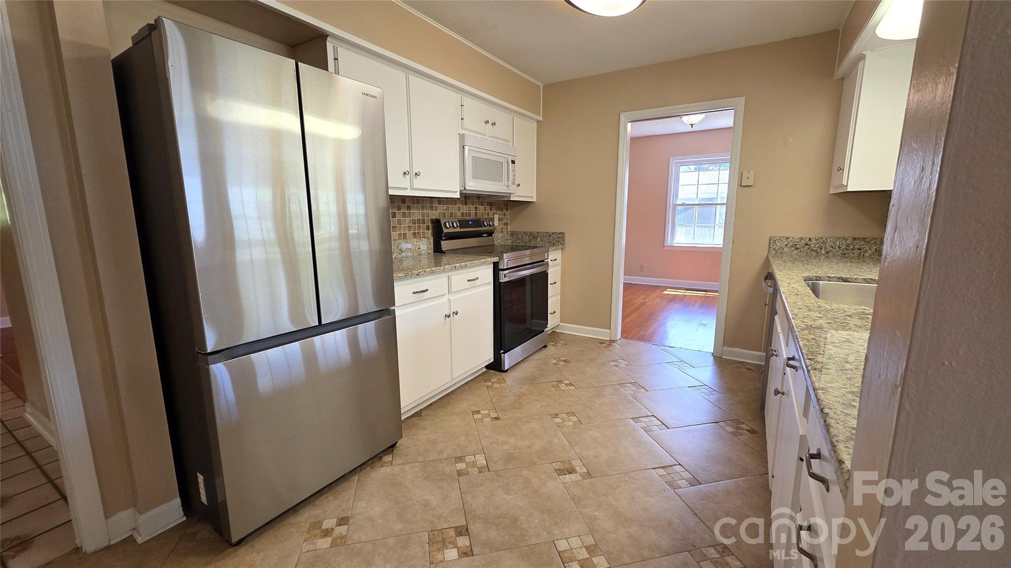 1627 Greenville Highway Hendersonville NC 28792