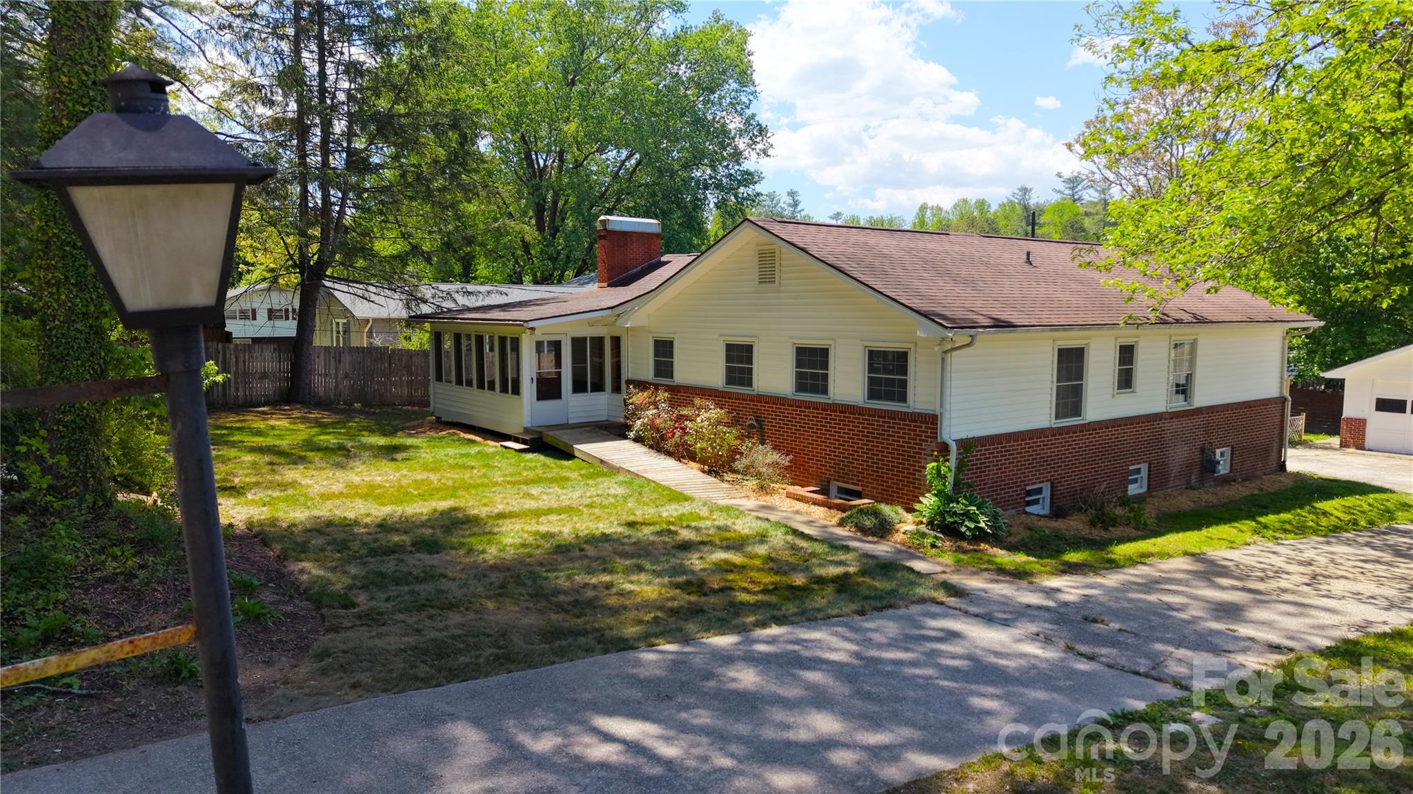 1627 Greenville Highway Hendersonville NC 28792