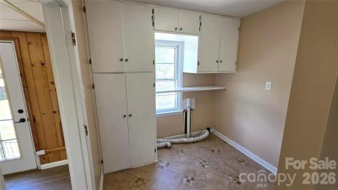 1627 Greenville Highway Hendersonville NC 28792