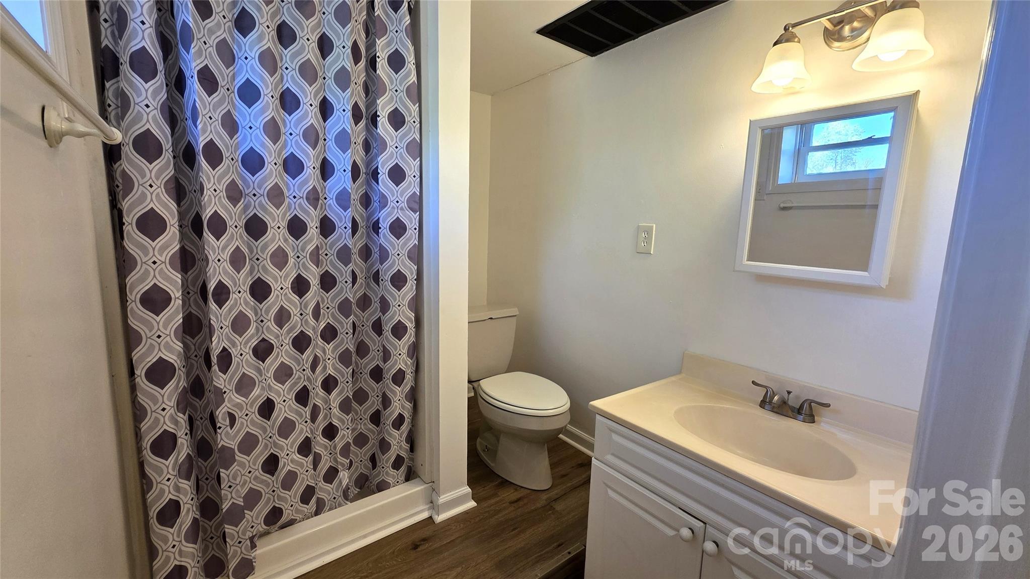 1627 Greenville Highway Hendersonville NC 28792