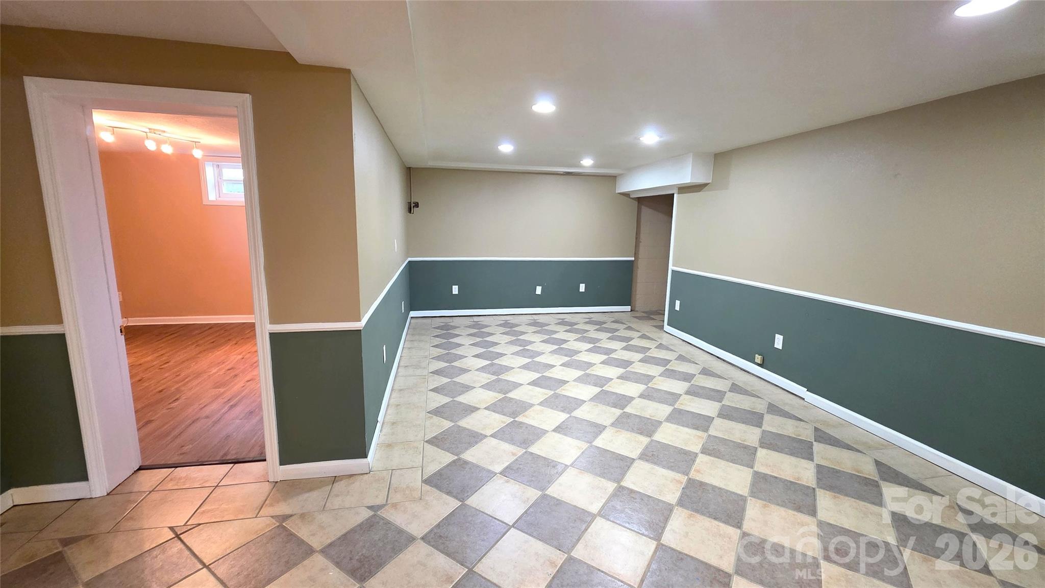 1627 Greenville Highway Hendersonville NC 28792