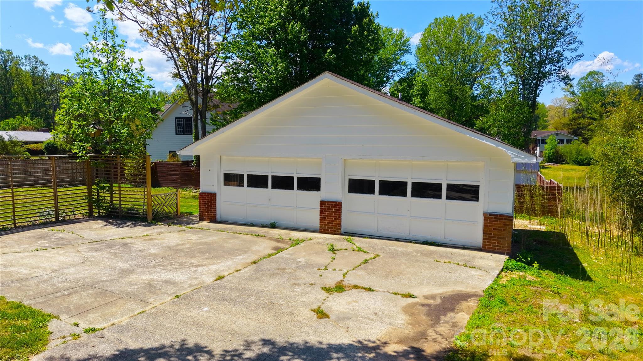 1627 Greenville Highway Hendersonville NC 28792