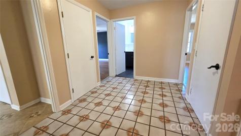 1627 Greenville Highway Hendersonville NC 28792