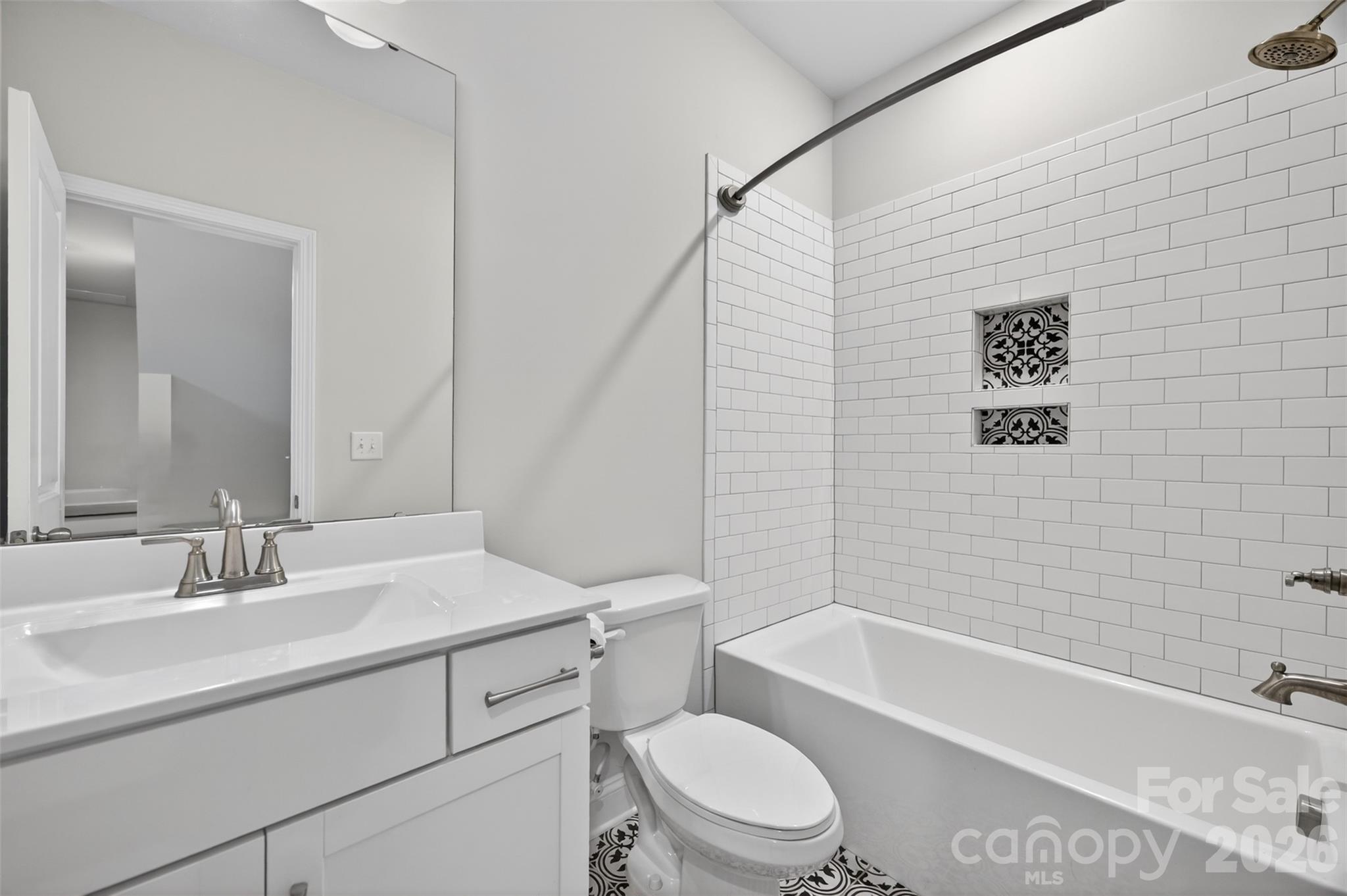 6318 Southgrove Street Charlotte NC 28277
