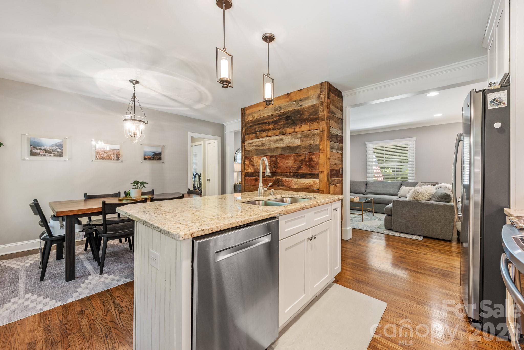 2909 Clemson Avenue Charlotte NC 28205