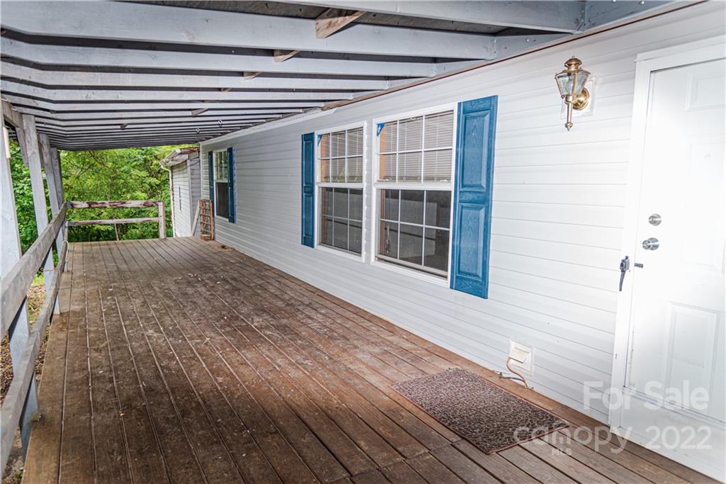 7 Wid Smith Road Burnsville NC 28714