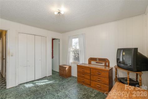 56 Fairview Avenue Hendersonville NC 28792