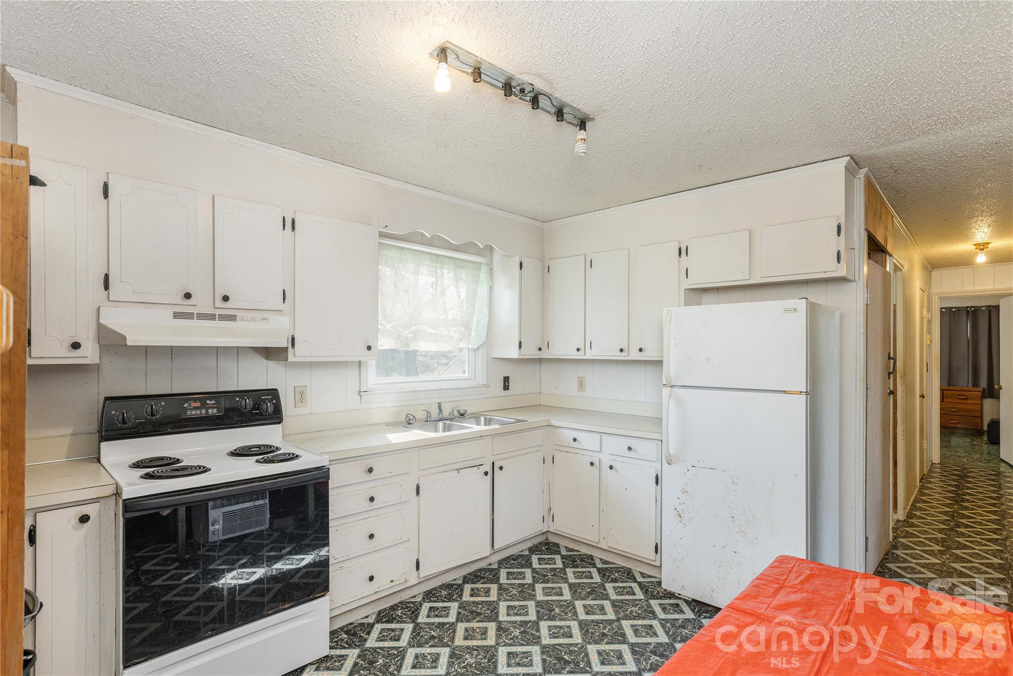 56 Fairview Avenue Hendersonville NC 28792