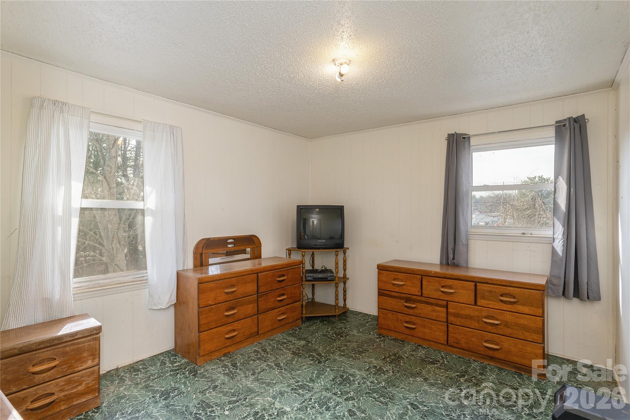 56 Fairview Avenue Hendersonville NC 28792