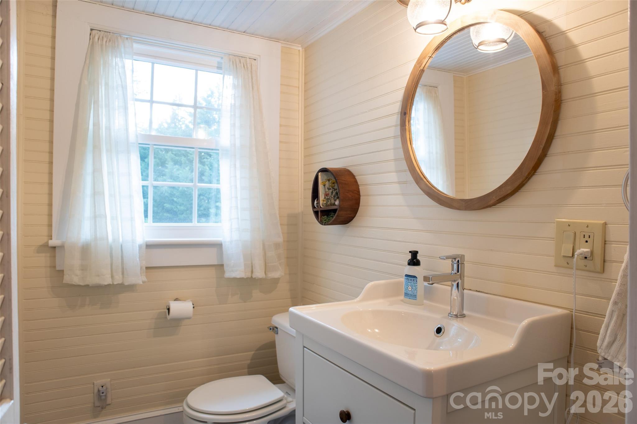 102 Cuthberson Street Morganton NC 28655