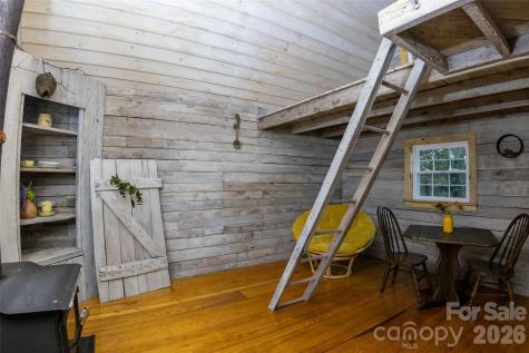102 Cuthberson Street Morganton NC 28655