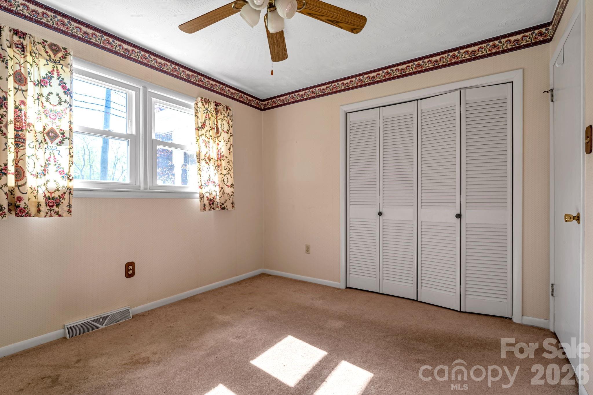 167 Mount Carmel Road Asheville NC 28806