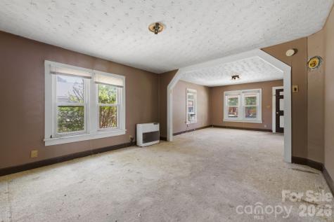 174 Hazelwood Avenue Waynesville NC 28786