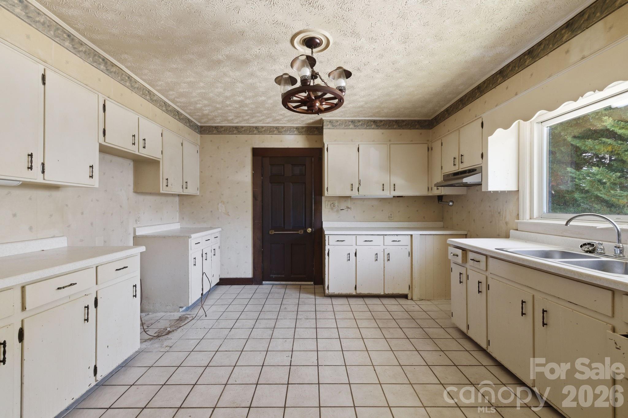 174 Hazelwood Avenue Waynesville NC 28786