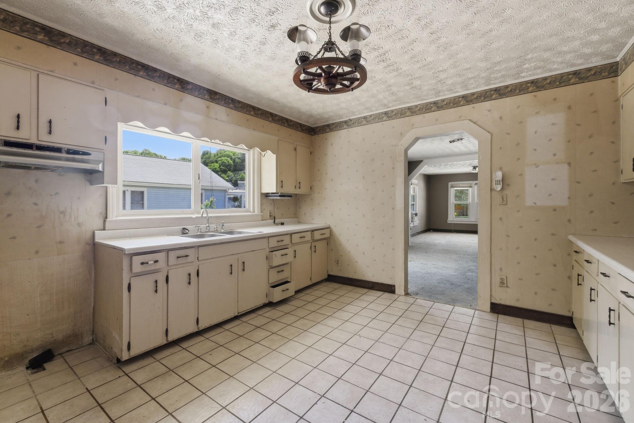 174 Hazelwood Avenue Waynesville NC 28786