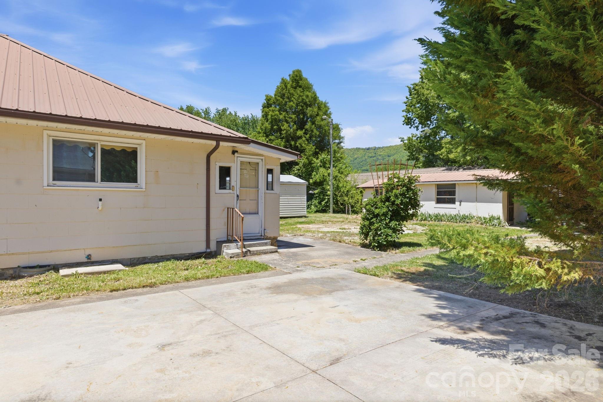 174 Hazelwood Avenue Waynesville NC 28786