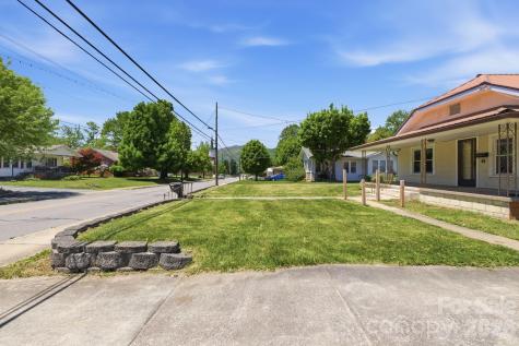 174 Hazelwood Avenue Waynesville NC 28786