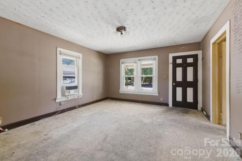174 Hazelwood Avenue Waynesville NC 28786