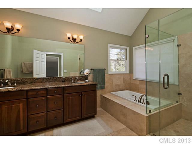 4809 Derbyshire Drive Charlotte NC 28270