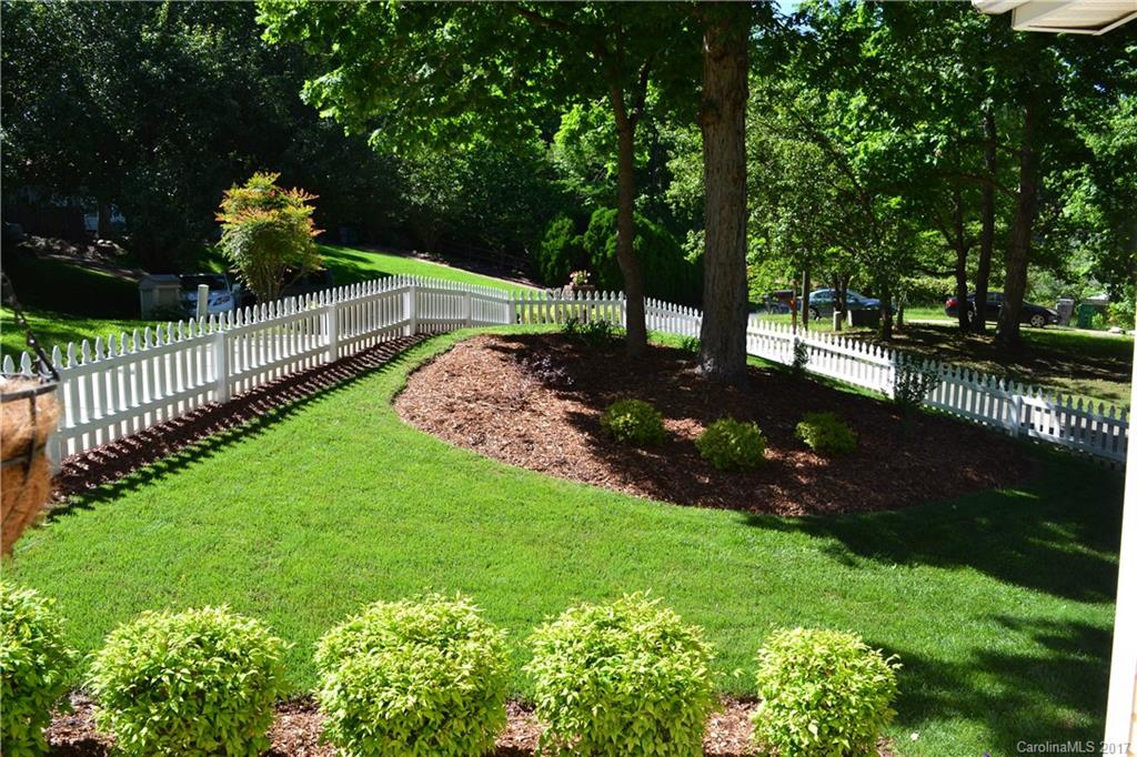 8100 Chrisbry Lane Charlotte NC 28215
