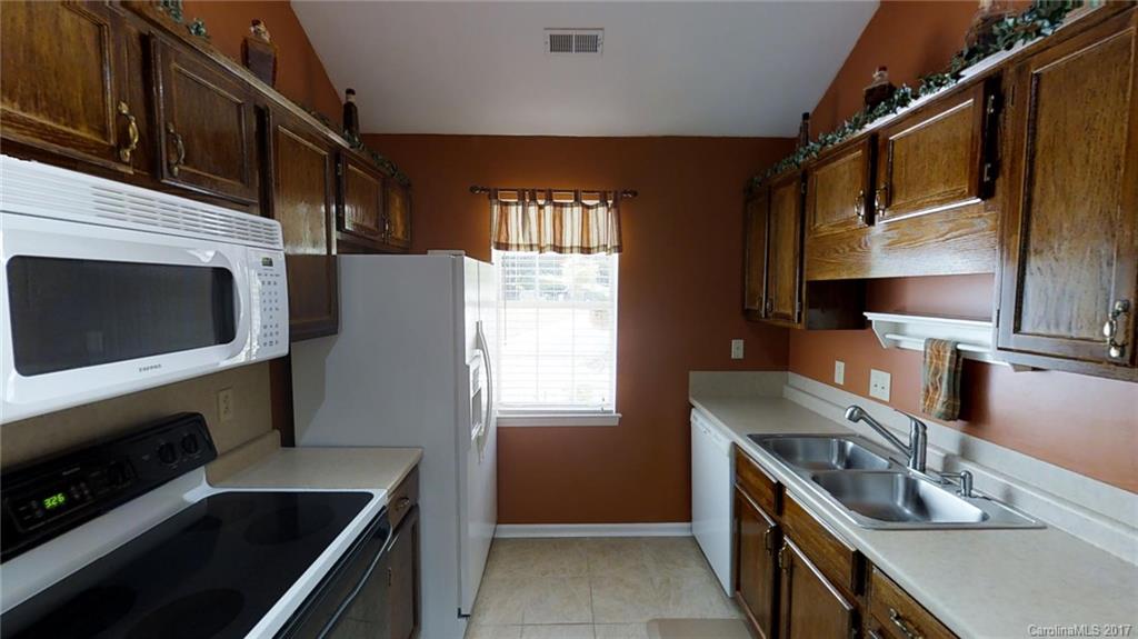 8100 Chrisbry Lane Charlotte NC 28215