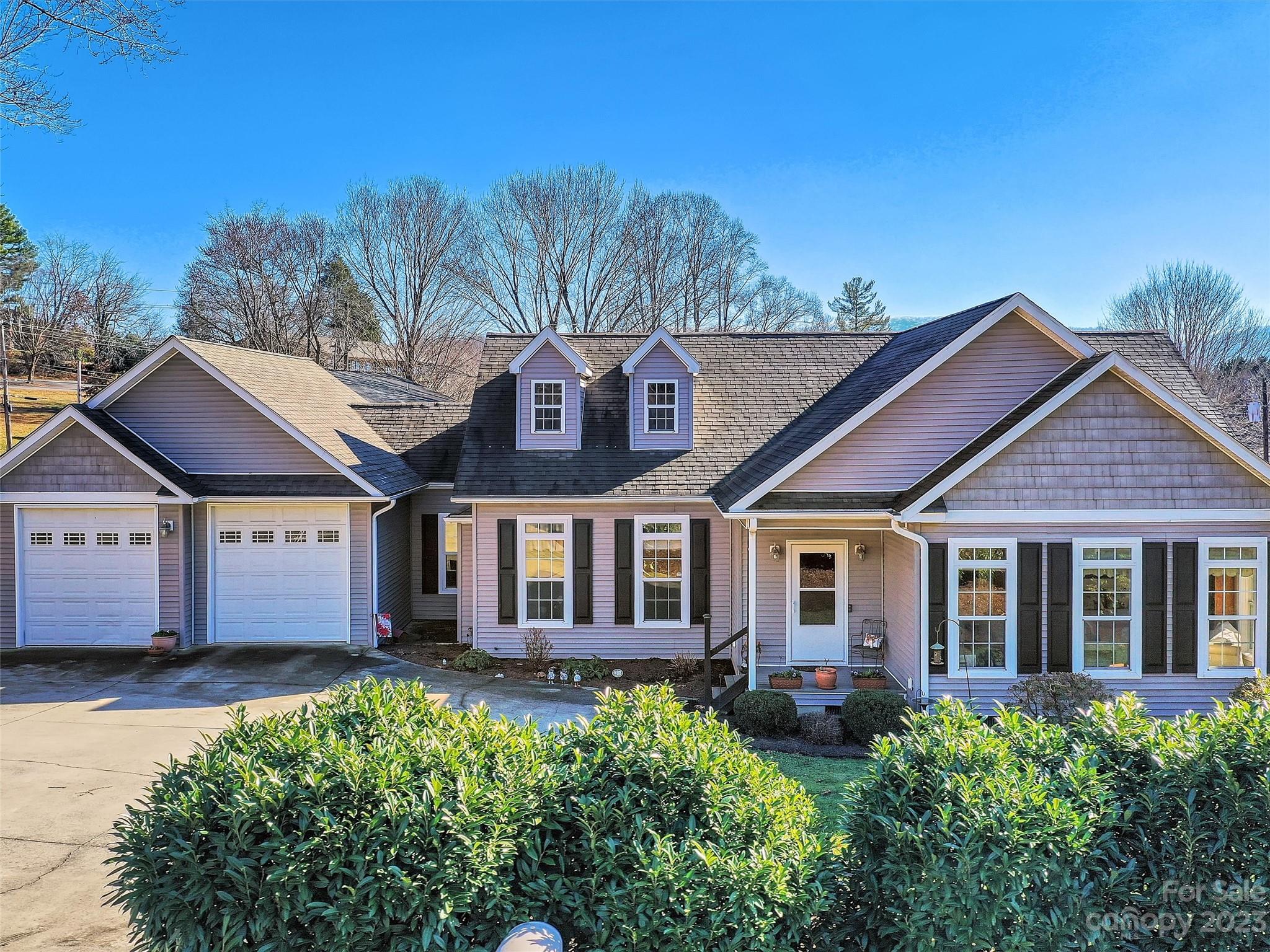 372 County Road Waynesville NC 28785