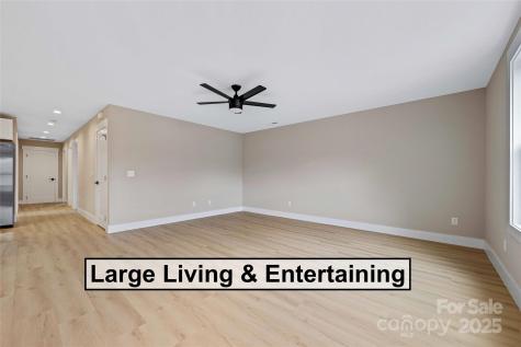 26 Crest Avenue Asheville NC 28803