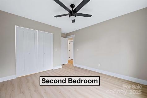 26 Crest Avenue Asheville NC 28803