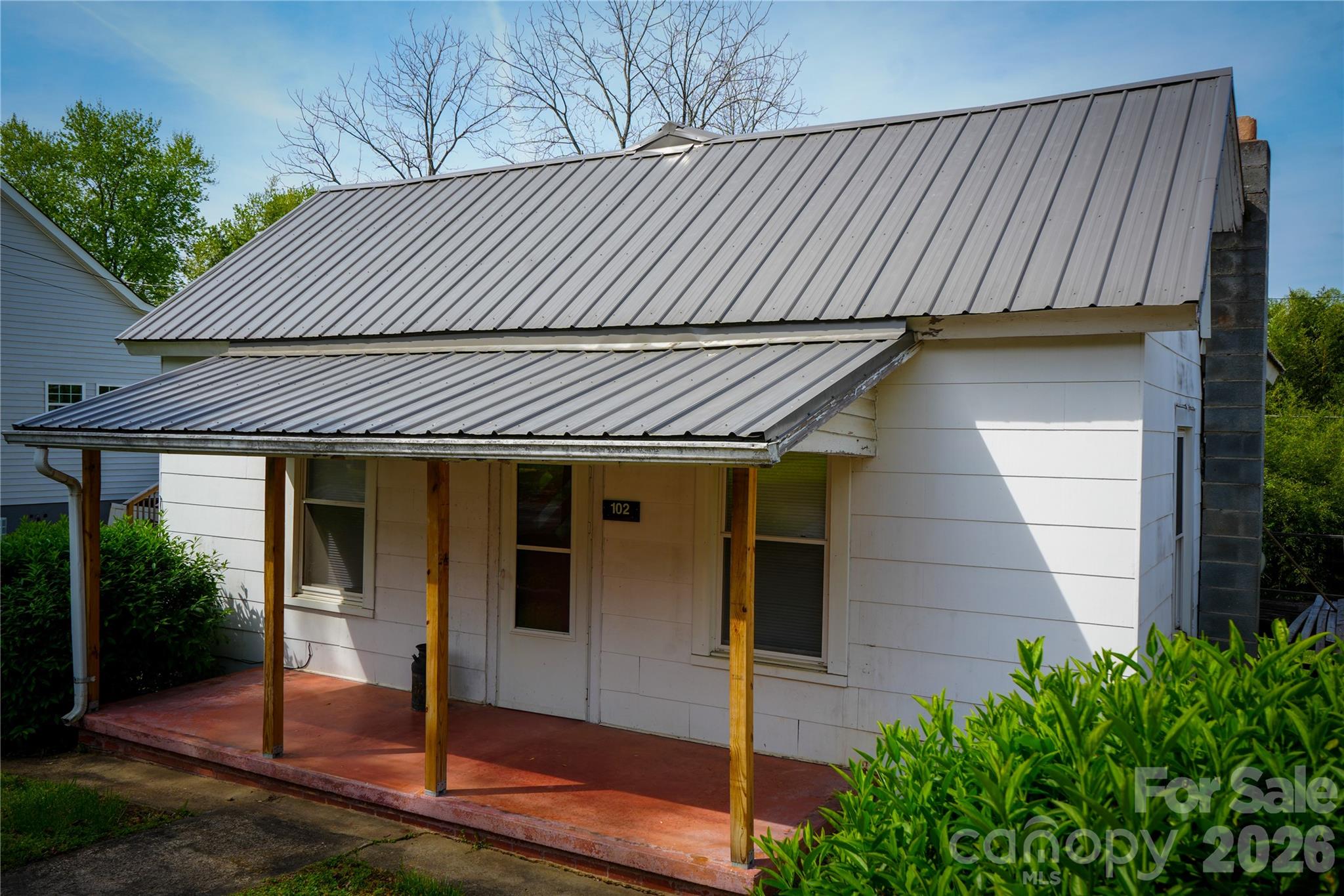 102 6th Em Street Marion NC 28752