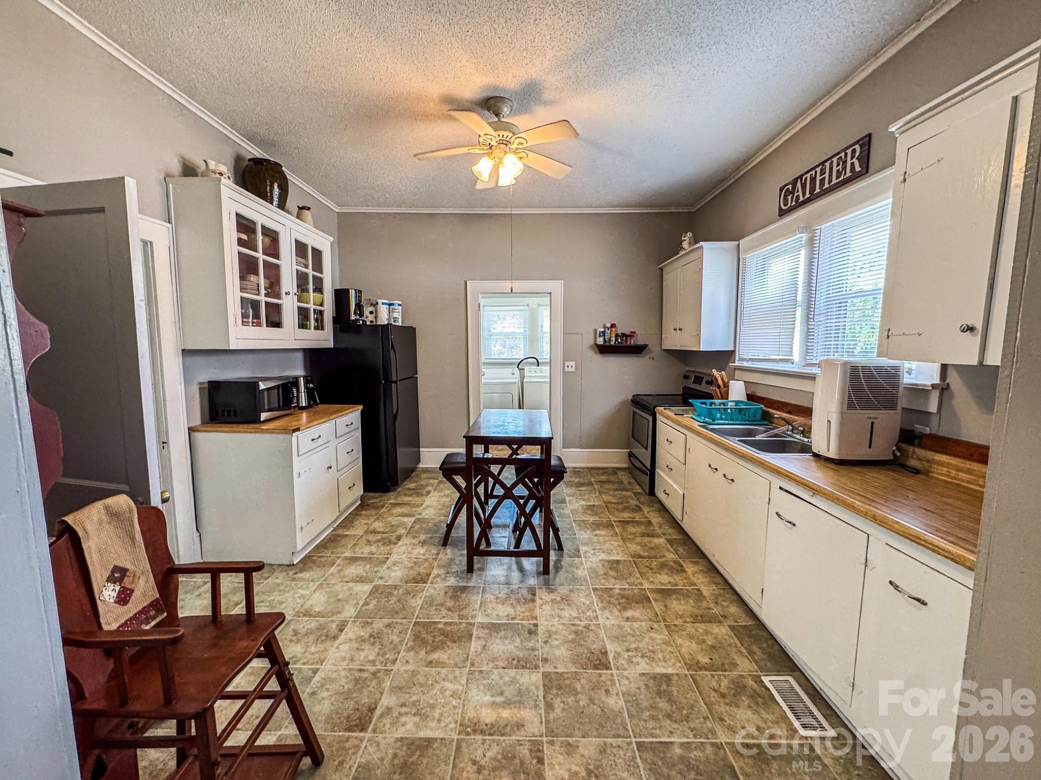 102 6th Em Street Marion NC 28752