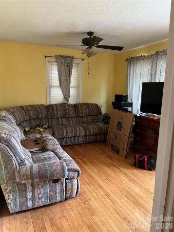 5543 Oakcrest Road Sumter SC 29154