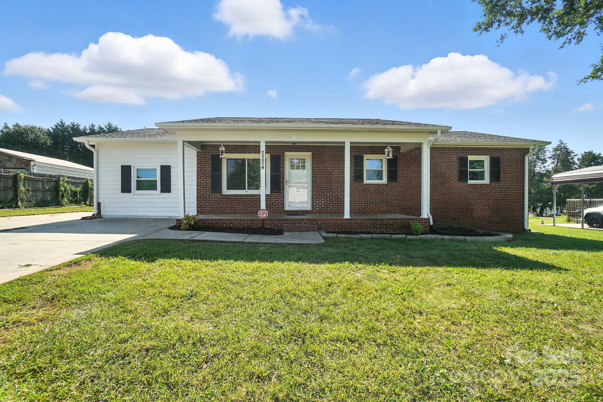 2224 Chatham Street Newton NC 28658