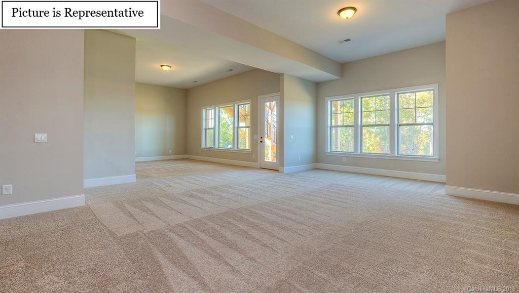 113 S Centurion Lane Mount Holly NC 28120