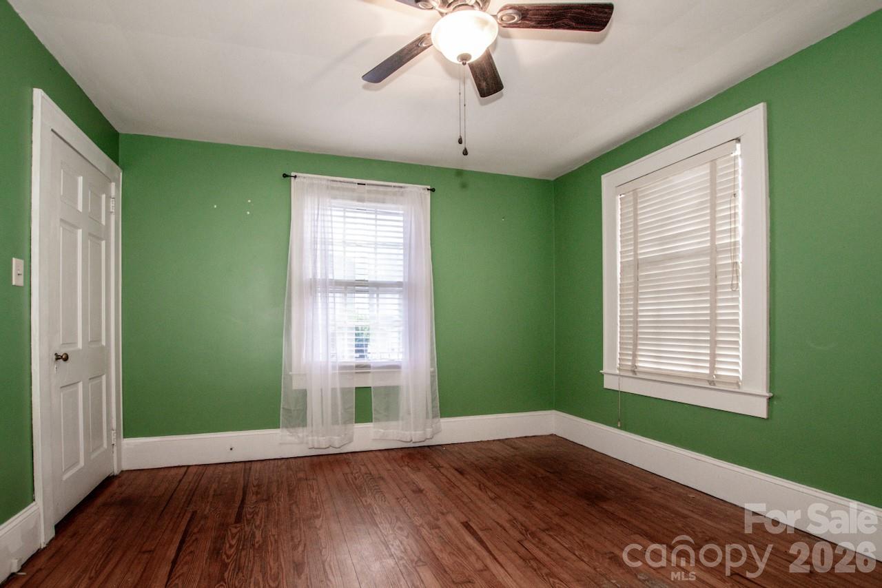 416 S Race Street Statesville NC 28677