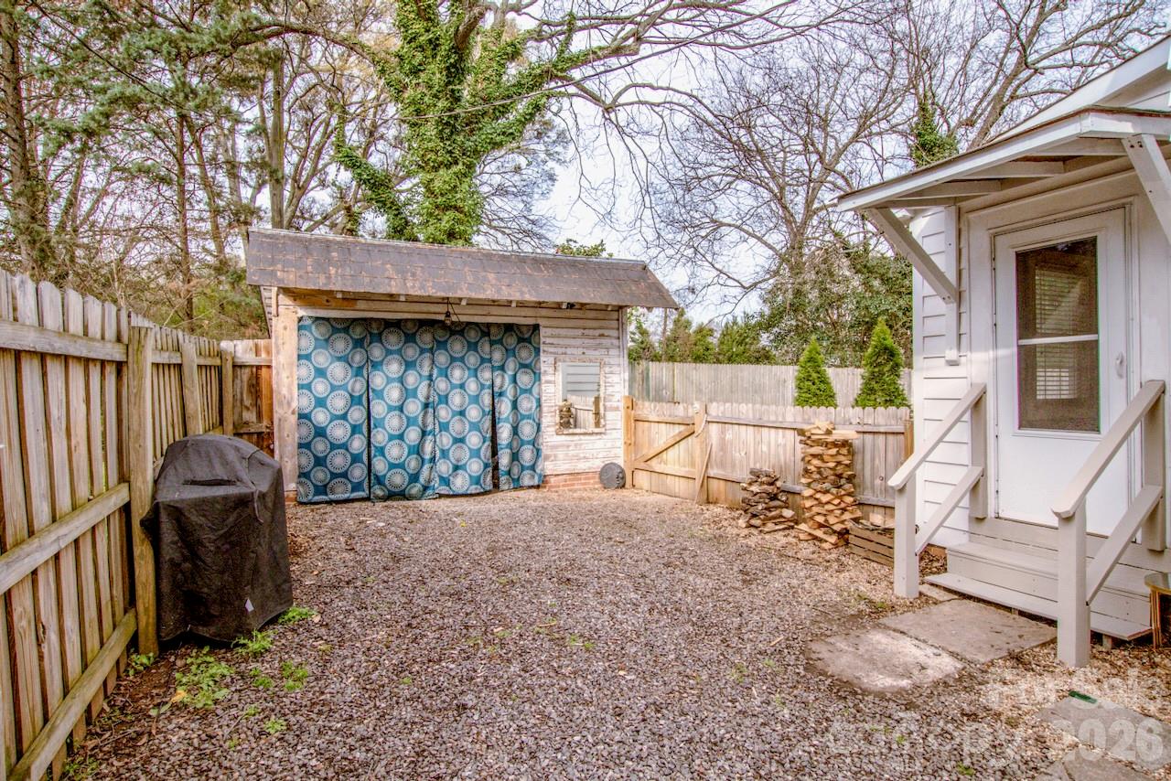416 S Race Street Statesville NC 28677