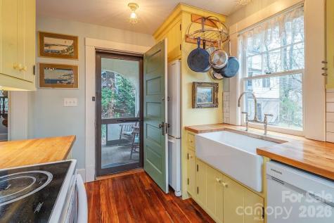 2 Hillside Walk Asheville NC 28801